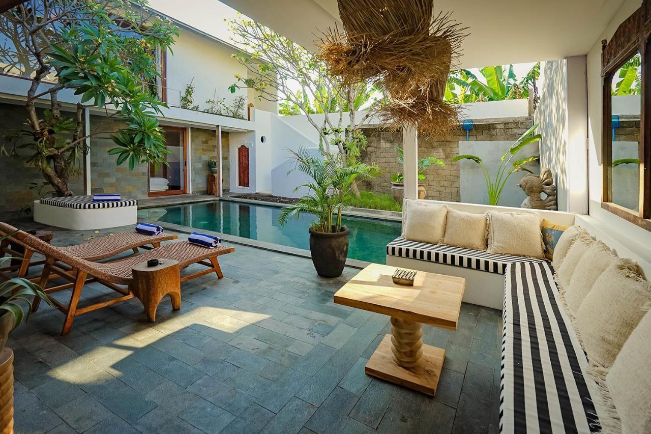 Bias Villa Seminyak Exterior photo