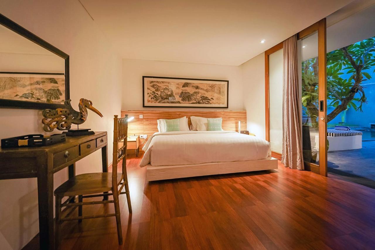Bias Villa Seminyak Exterior photo